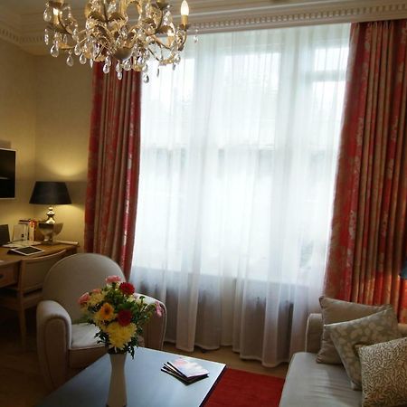 ロンドンChelsea: Exceptional 1Br W/Views Of The River Thames & Battersea Parkアパートメント エクステリア 写真