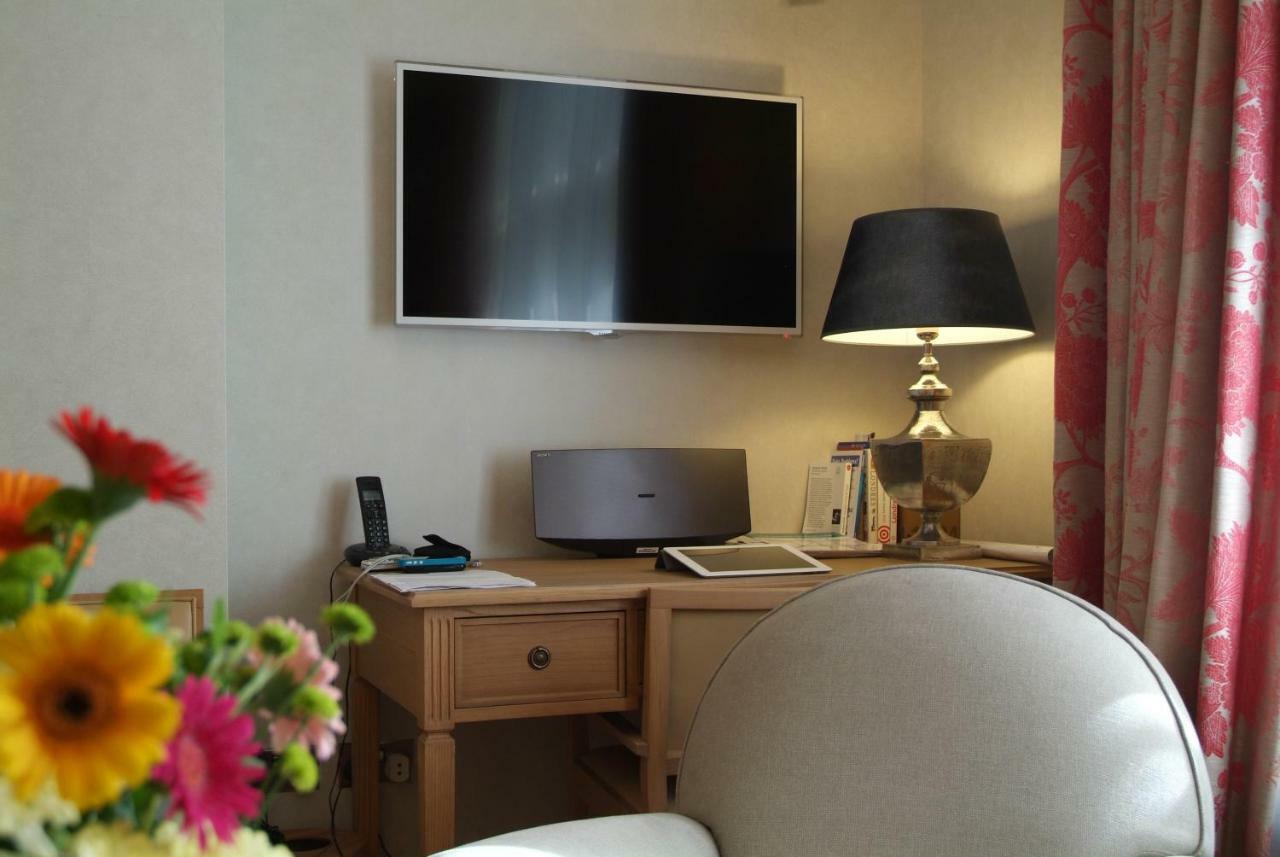 ロンドンChelsea: Exceptional 1Br W/Views Of The River Thames & Battersea Parkアパートメント エクステリア 写真