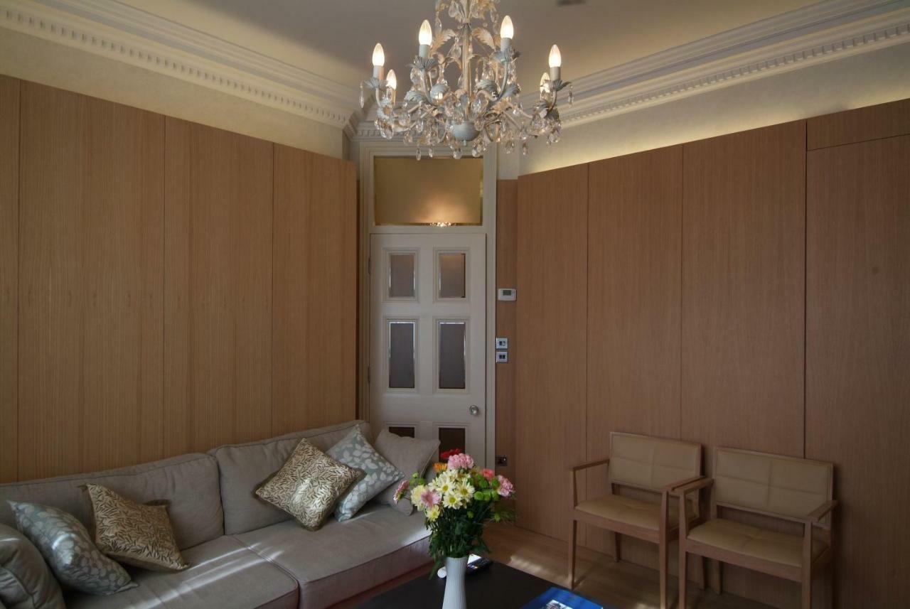 ロンドンChelsea: Exceptional 1Br W/Views Of The River Thames & Battersea Parkアパートメント エクステリア 写真